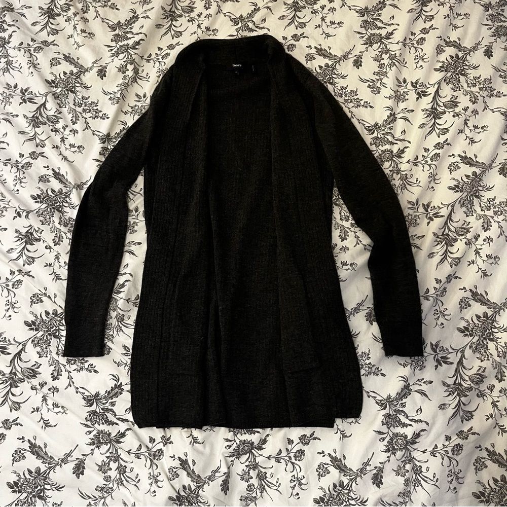 theory 95% wool dark grey cardigan size small